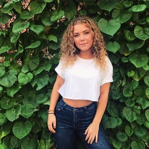 Meet your Posher, Bianca